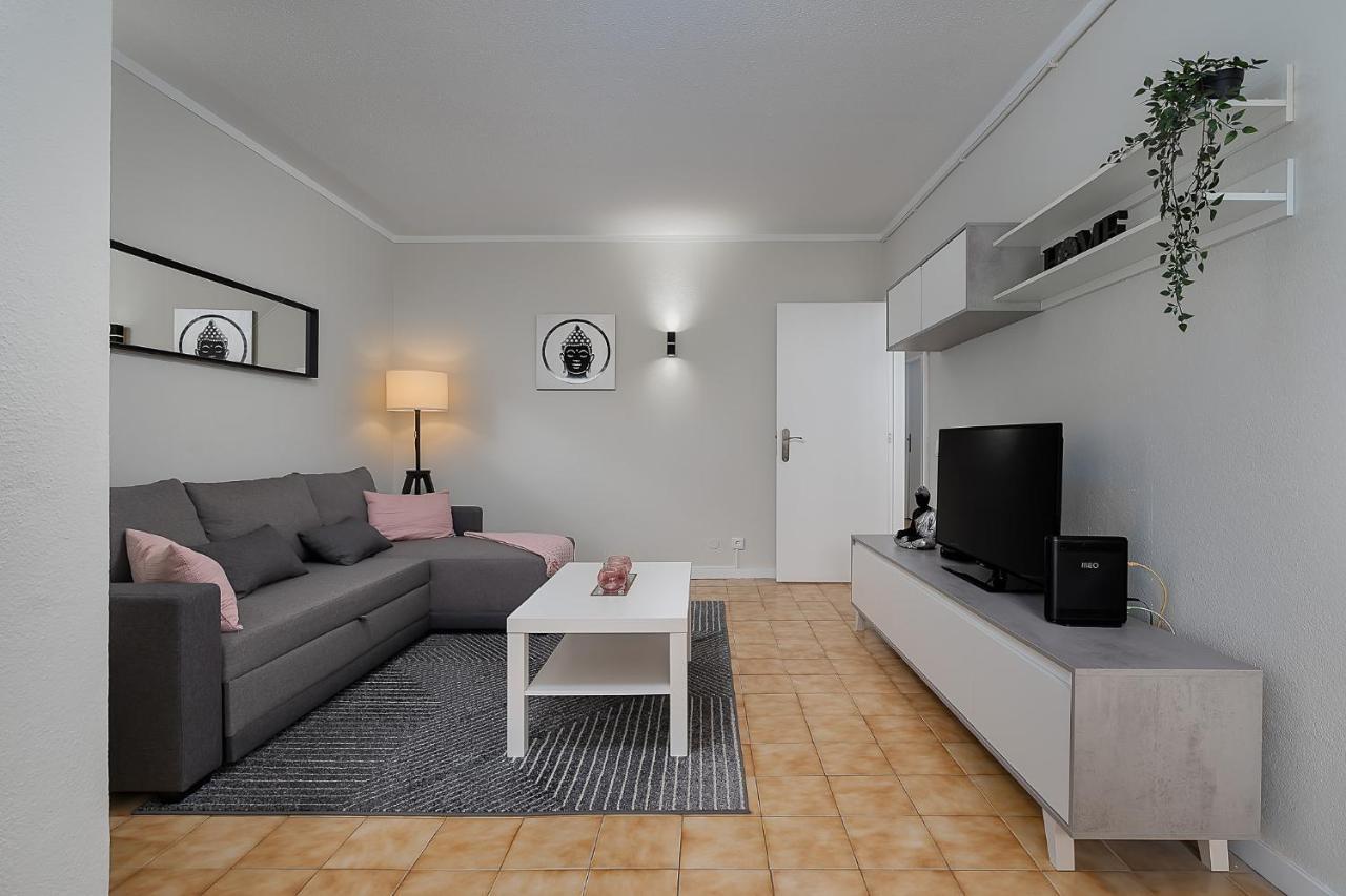 Sunny Flat W/ Balcony & Pool By Lovelystay Portimão Eksteriør bilde